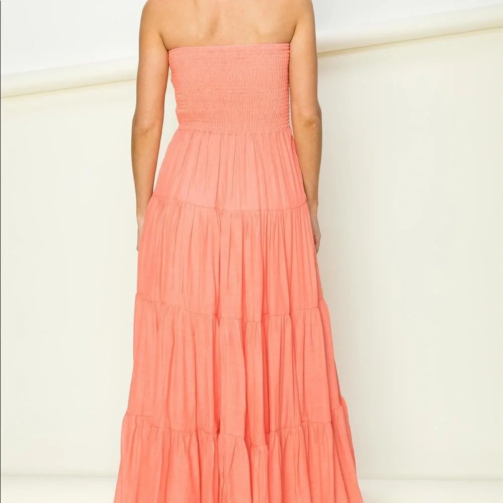 🚨🚨✨HP✨STRAPLESS MAXI DRESS - Picture 2 of 6